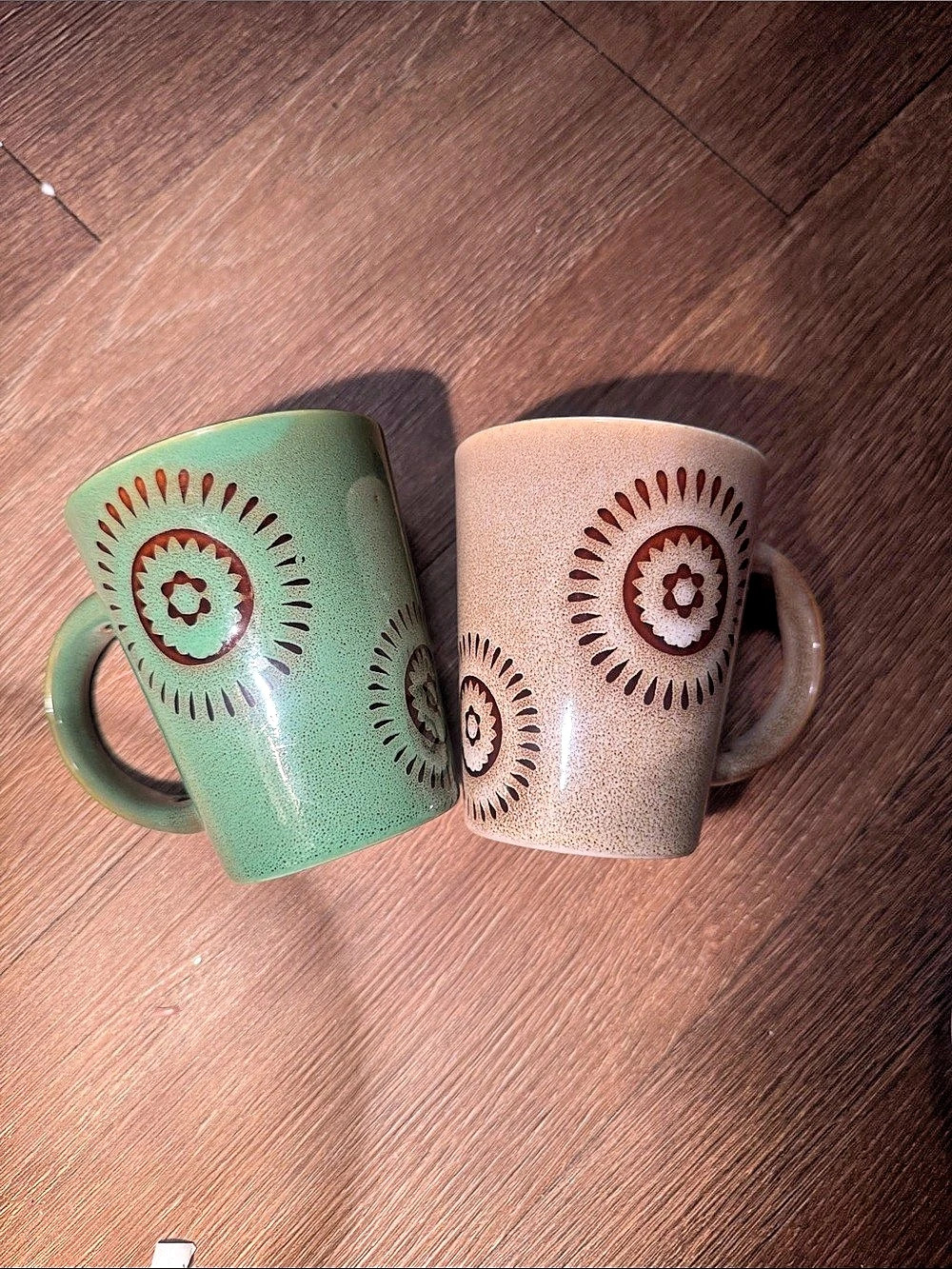 GeometriMugs Set of 2 in Green & Brown